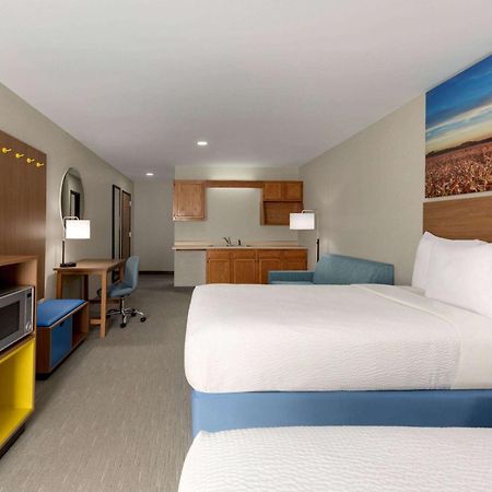 Days Inn By Wyndham Hillsboro Dış mekan fotoğraf